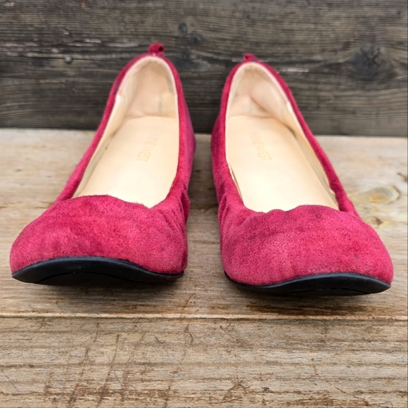 Nine West Carmeno Red Suede, Slip On, Ballet Flats. Women's Size 7M - Picture 7 of 15